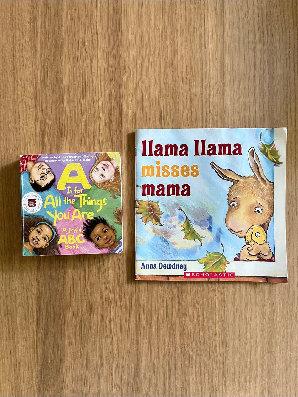 Bundle of little kid’s books, set of 2 books, board + paper back